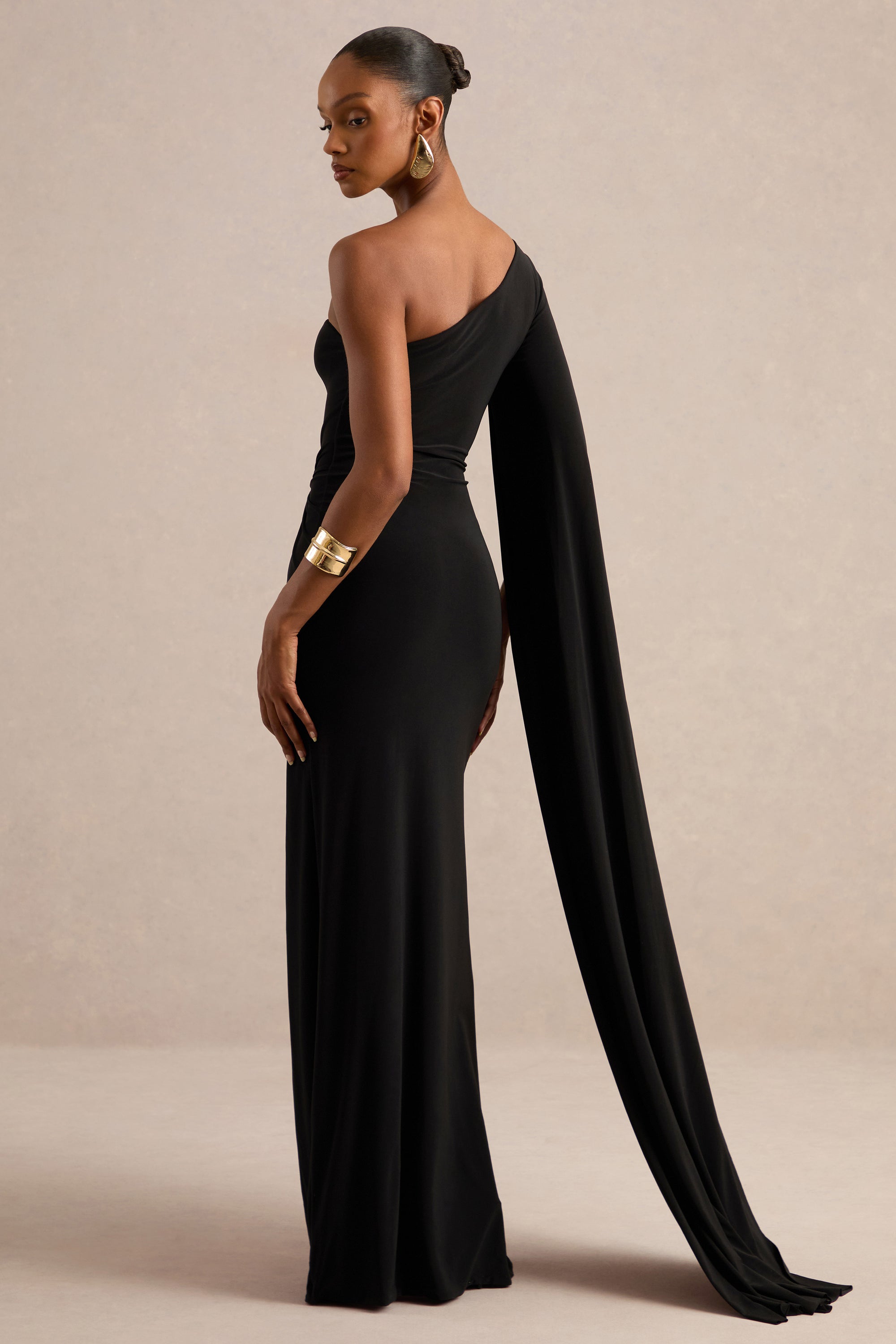 ECM_HR_CL127683002 - Romi _ Black One Shoulder Twist Design Maxi Dress5.jpg