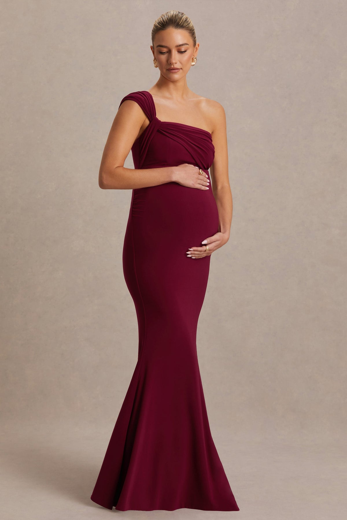 Mila | Burgundy enaxlad långklänning i gravidmodell