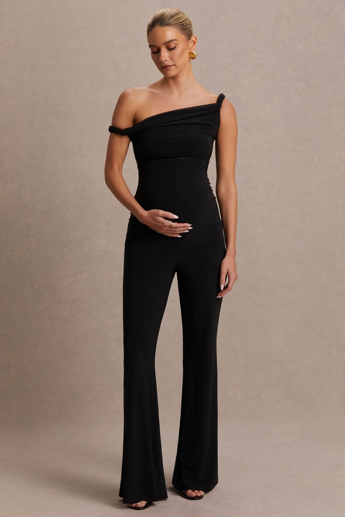 Kira | Svart asymmetrisk byxdress i gravidmodell