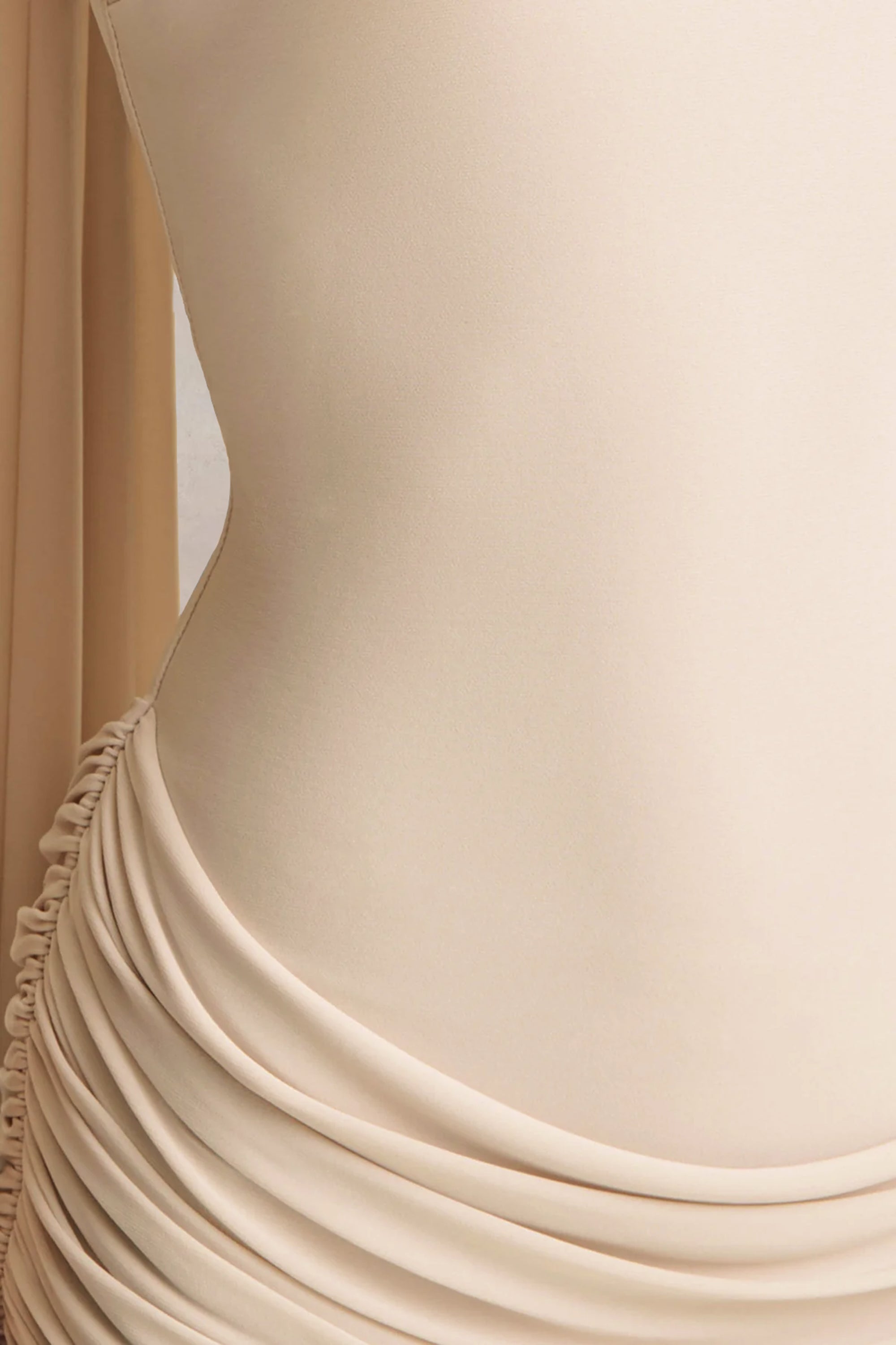 LR_CL137541061-Graciella Sonte Bandeau Maxi Dress with Draped Detailing and Scarf_06.jpg