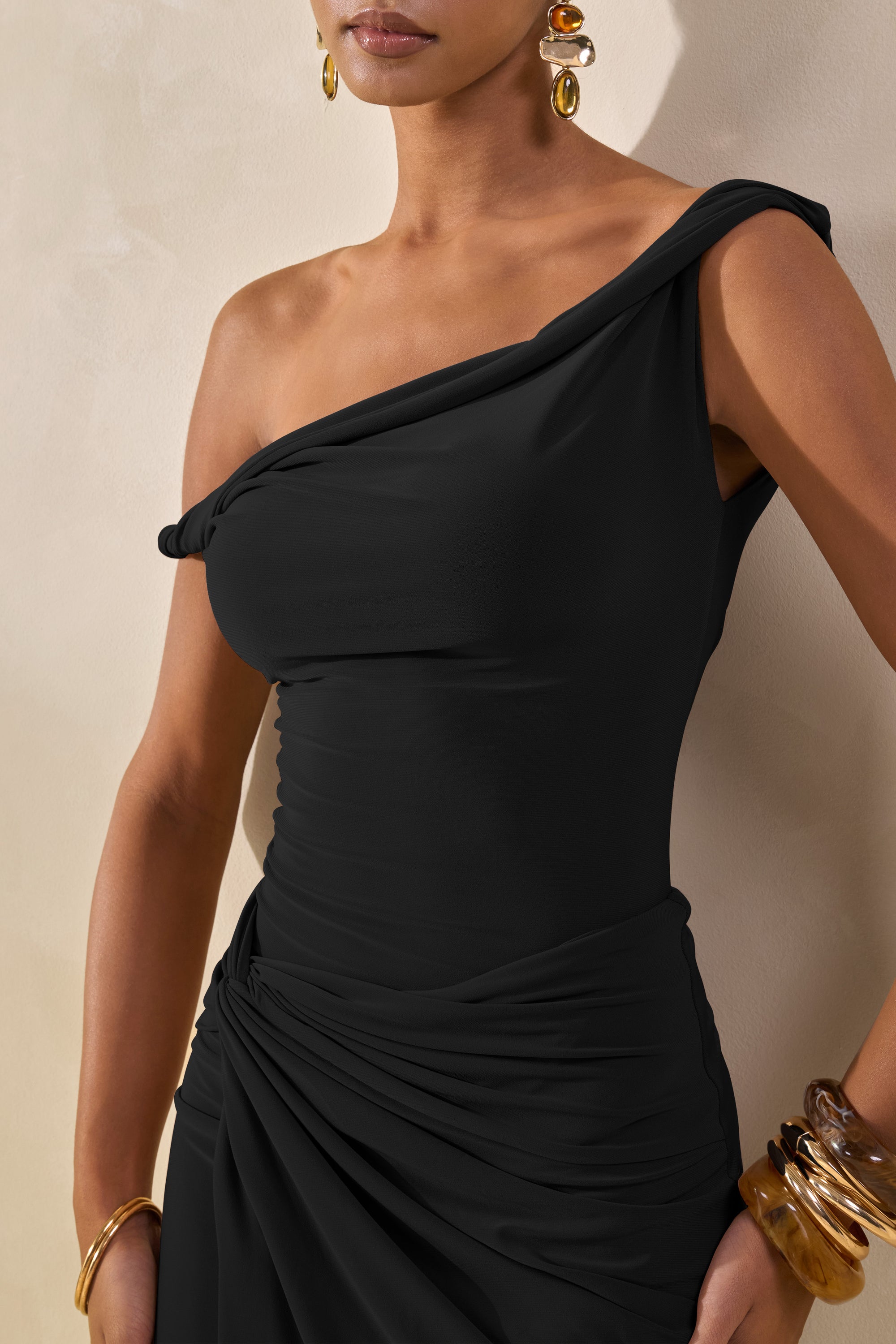 ECM_HR_CL137817001 -Kesia Black Twisted Asymmetric Bodysuit CL137833001 - Idris | Black Twisted Waist Maxi Skirt With Front Split_07.jpg