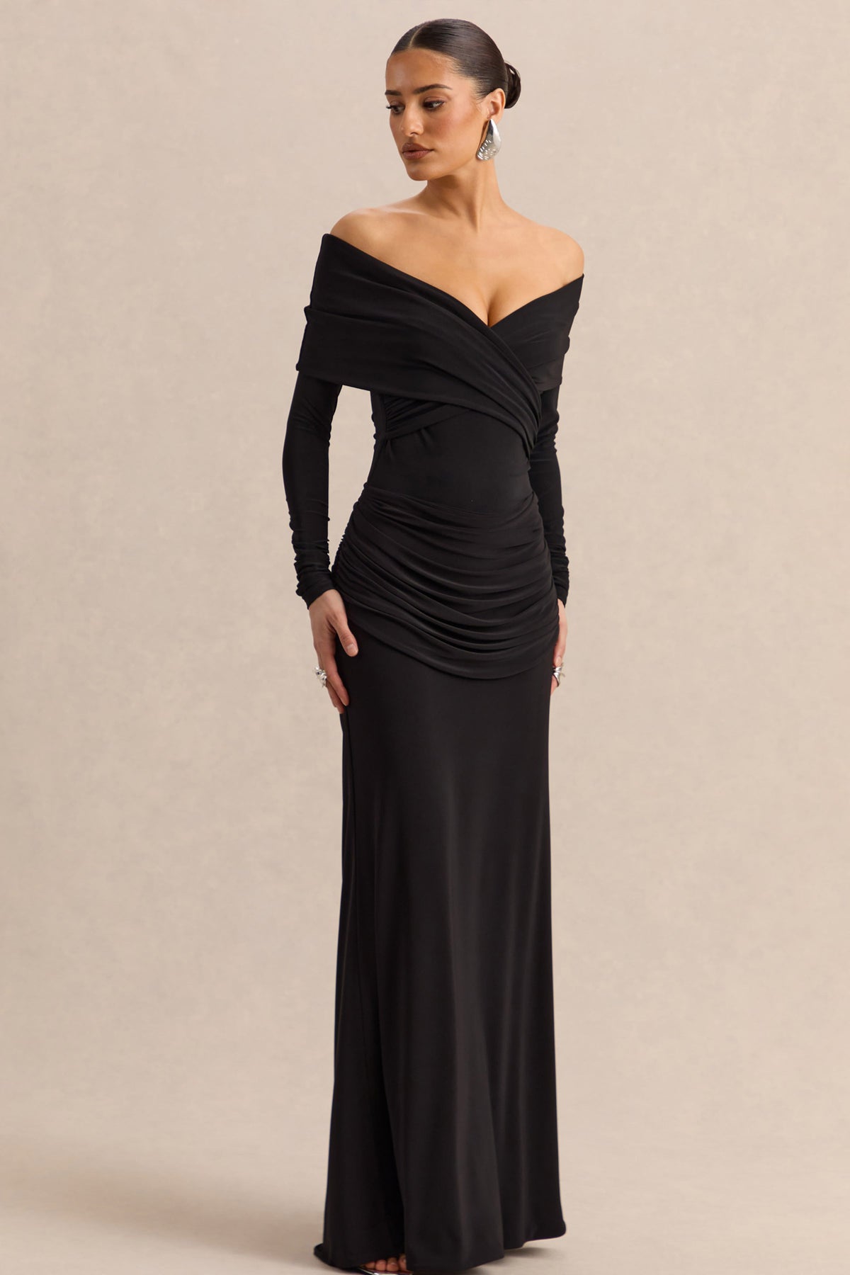 CL13783600106_ECM_HR_CL137820001---Kaelis-_-Black-Bardot-Neck-Bodysuit-With-Long-Sleeves-_-CL137836001---Esara-_-Black-Maxi-Skirt-With-Gathered-Detailing-2