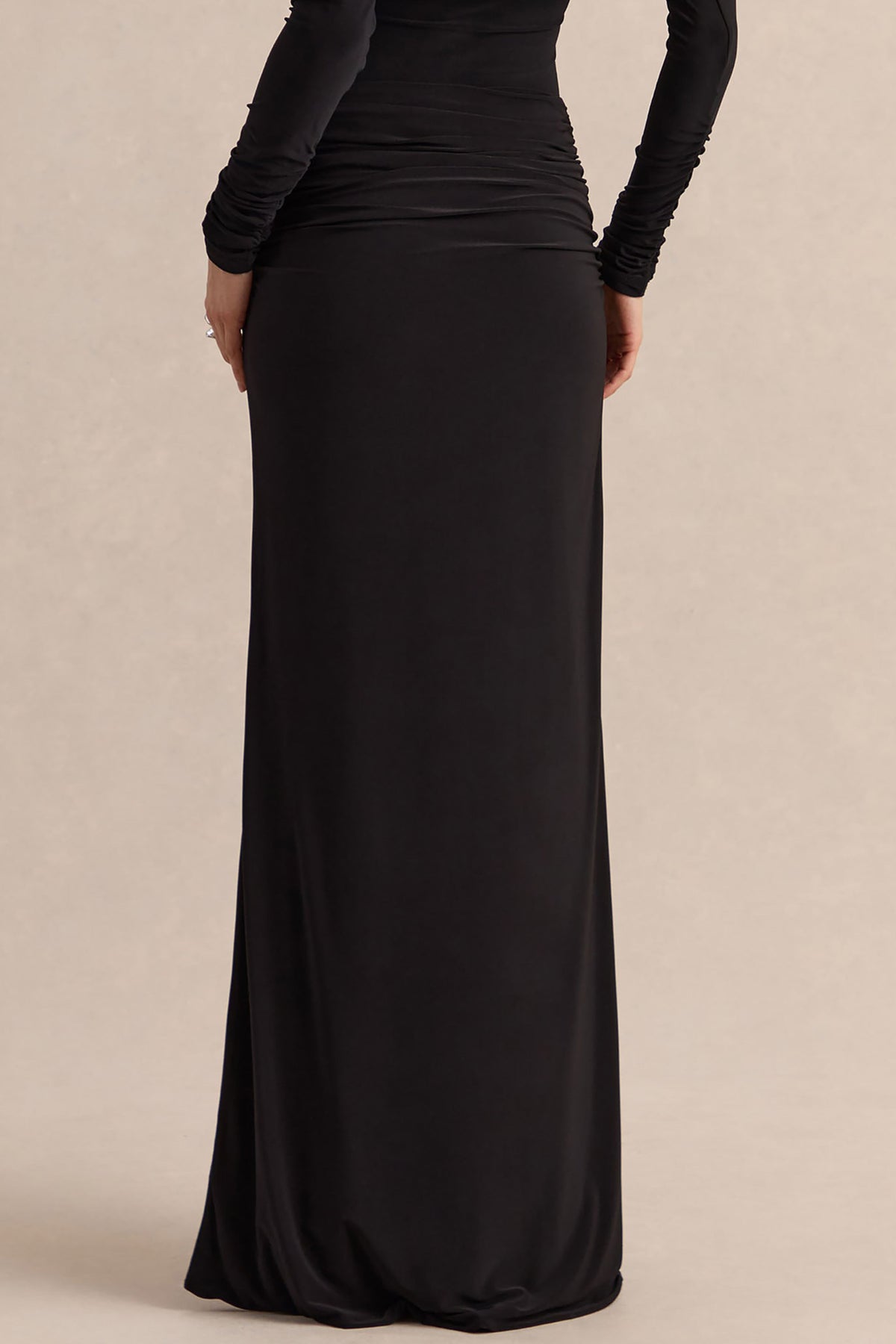 CL13783600106_ECM_HR_CL137820001---Kaelis-_-Black-Bardot-Neck-Bodysuit-With-Long-Sleeves-_-CL137836001---Esara-_-Black-Maxi-Skirt-With-Gathered-Detailing-4_5ca15fa9-1035-43aa-b298-d37ef32ae303