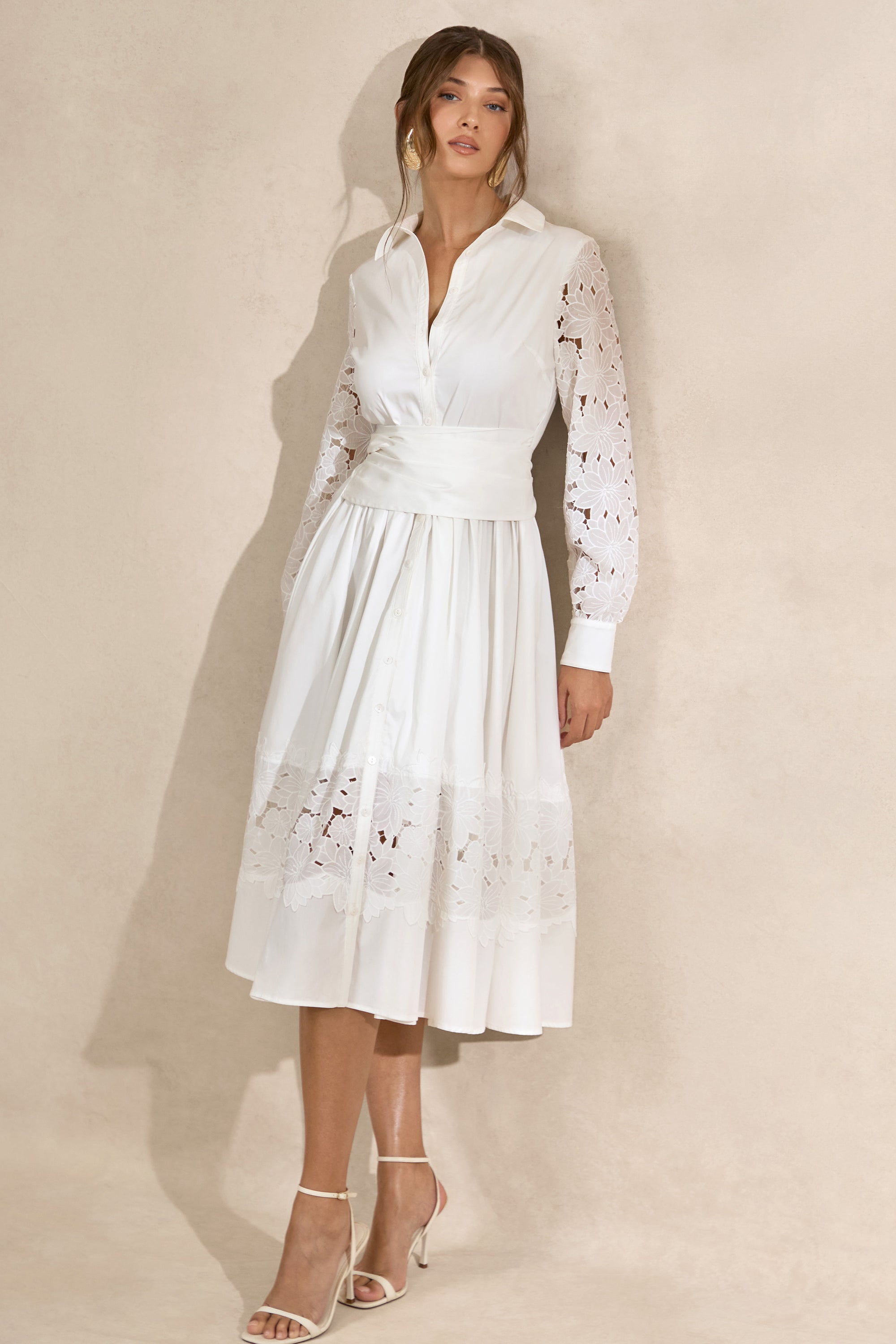 CL137928110 - Zalynne _ White Collared-Neck Midi Dress4.jpg