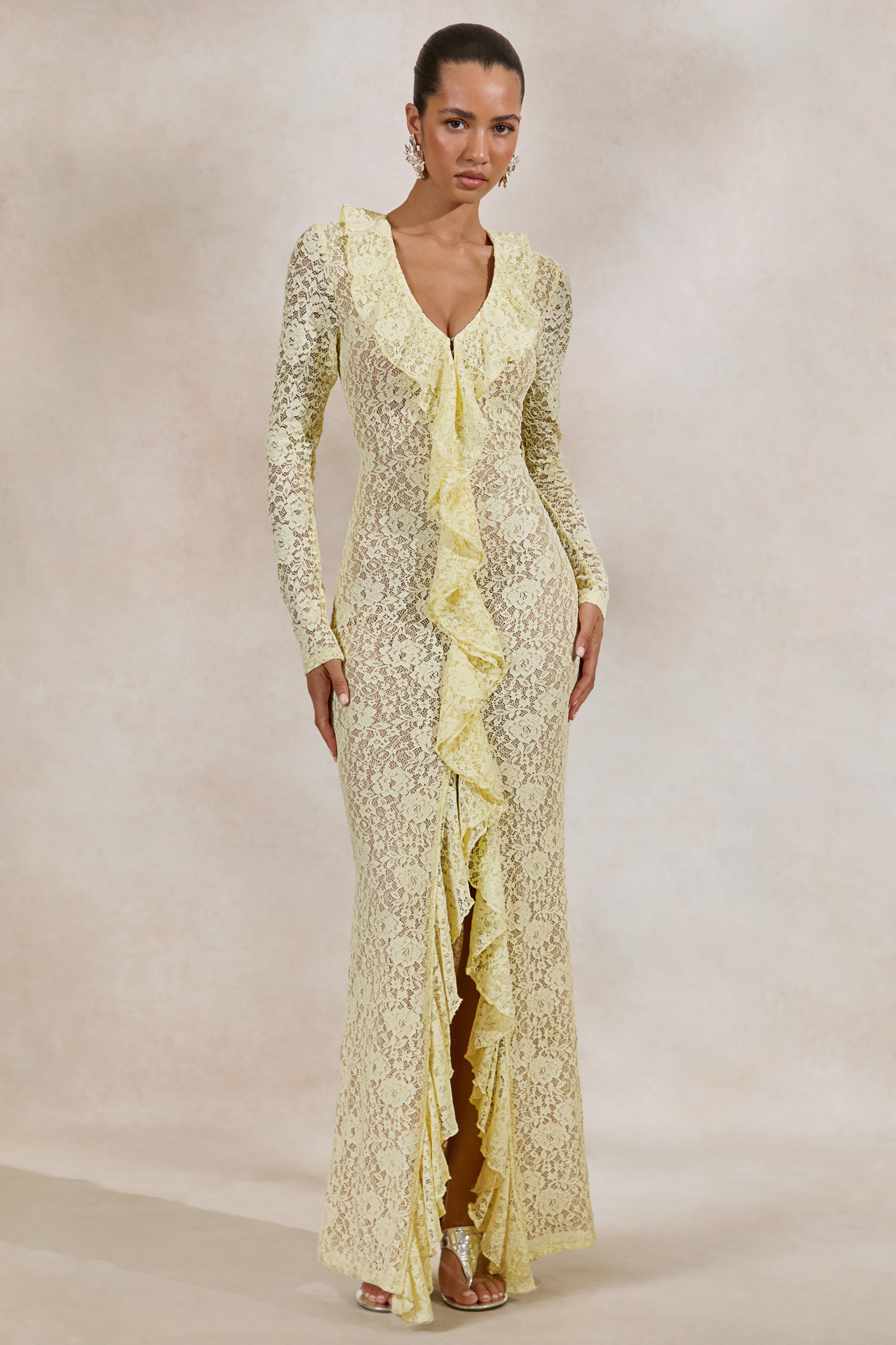 CL137996121---Exelia-_-Lemon-Lace-Plunge-Neck-Maxi-Dress-With-Long-Sleeves0.jpg