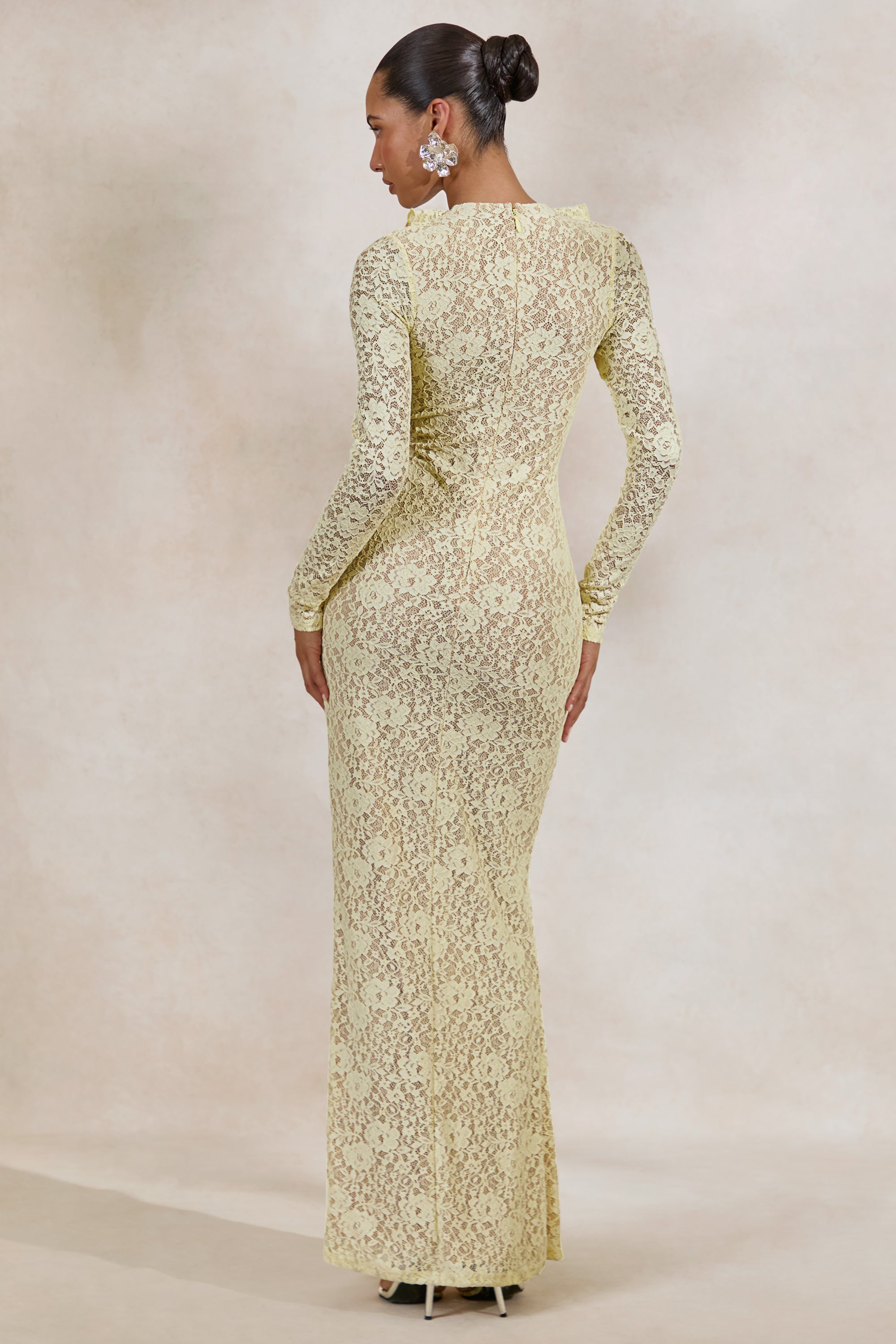 CL137996121---Exelia-_-Lemon-Lace-Plunge-Neck-Maxi-Dress-With-Long-Sleeves5.jpg
