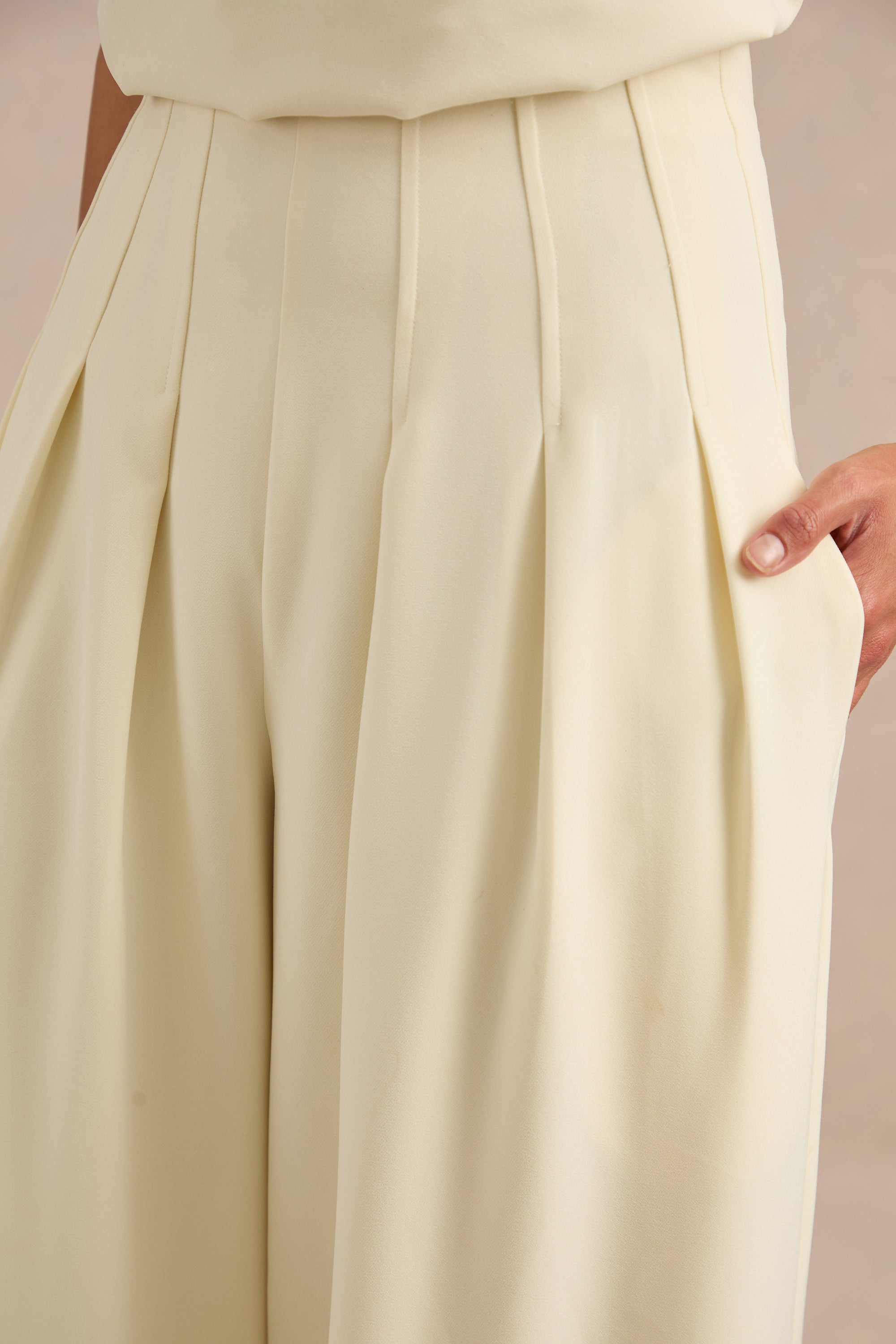 CL138279111 - Lalia Cream Barrel4.jpg