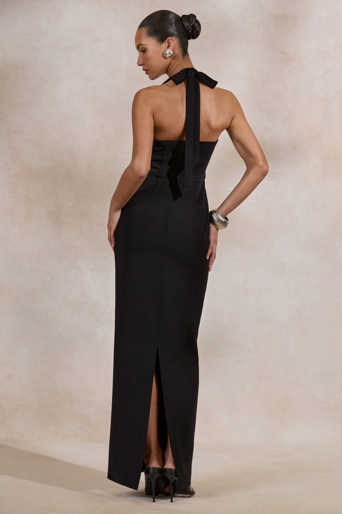 ECM_HR_CL138535001 - Heloira _ Black Sweetheart-Neck Maxi Dress4.jpg