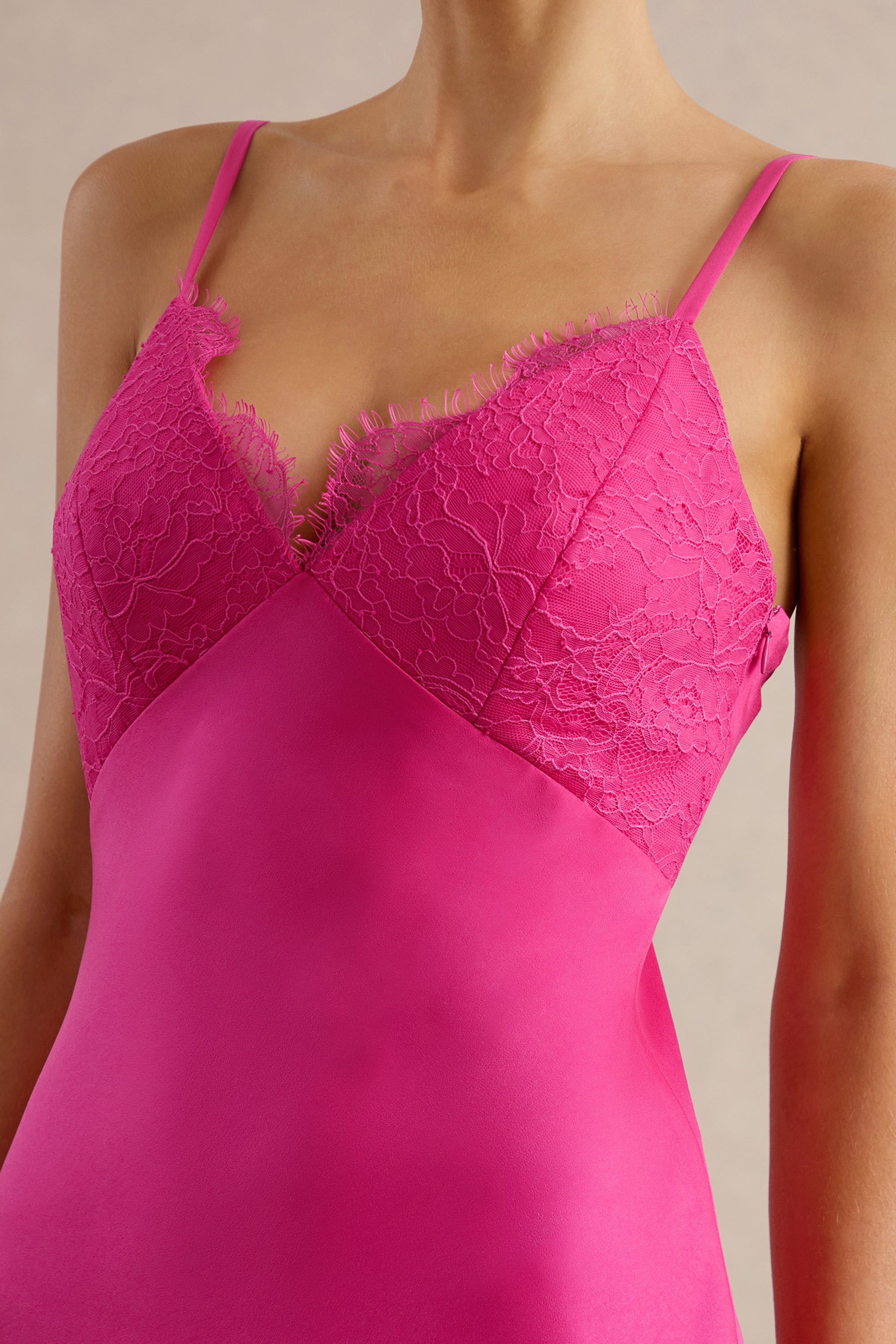 ECM_HR_Kyralie Pink Satin V-Neck Maxi Dress CL138548084 28.jpg