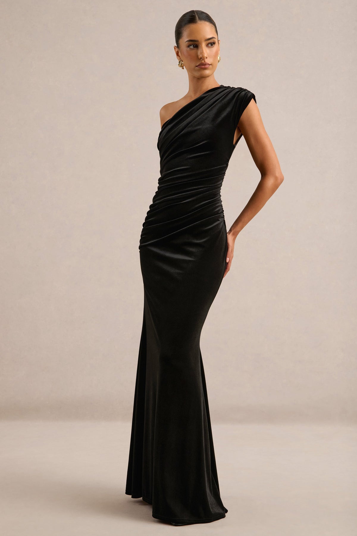 CL13883700106_ECM_HR_CL138837001_-_Freya___Black_One_Shoulder_Maxi_Dress0