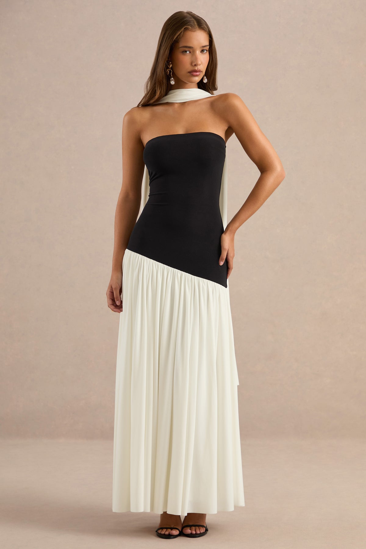 ECM_HR_CL138984001 - Galrissa Monochrome Bandeau Pleated Skirt Maxi Dress with Neck Scarf0.jpg