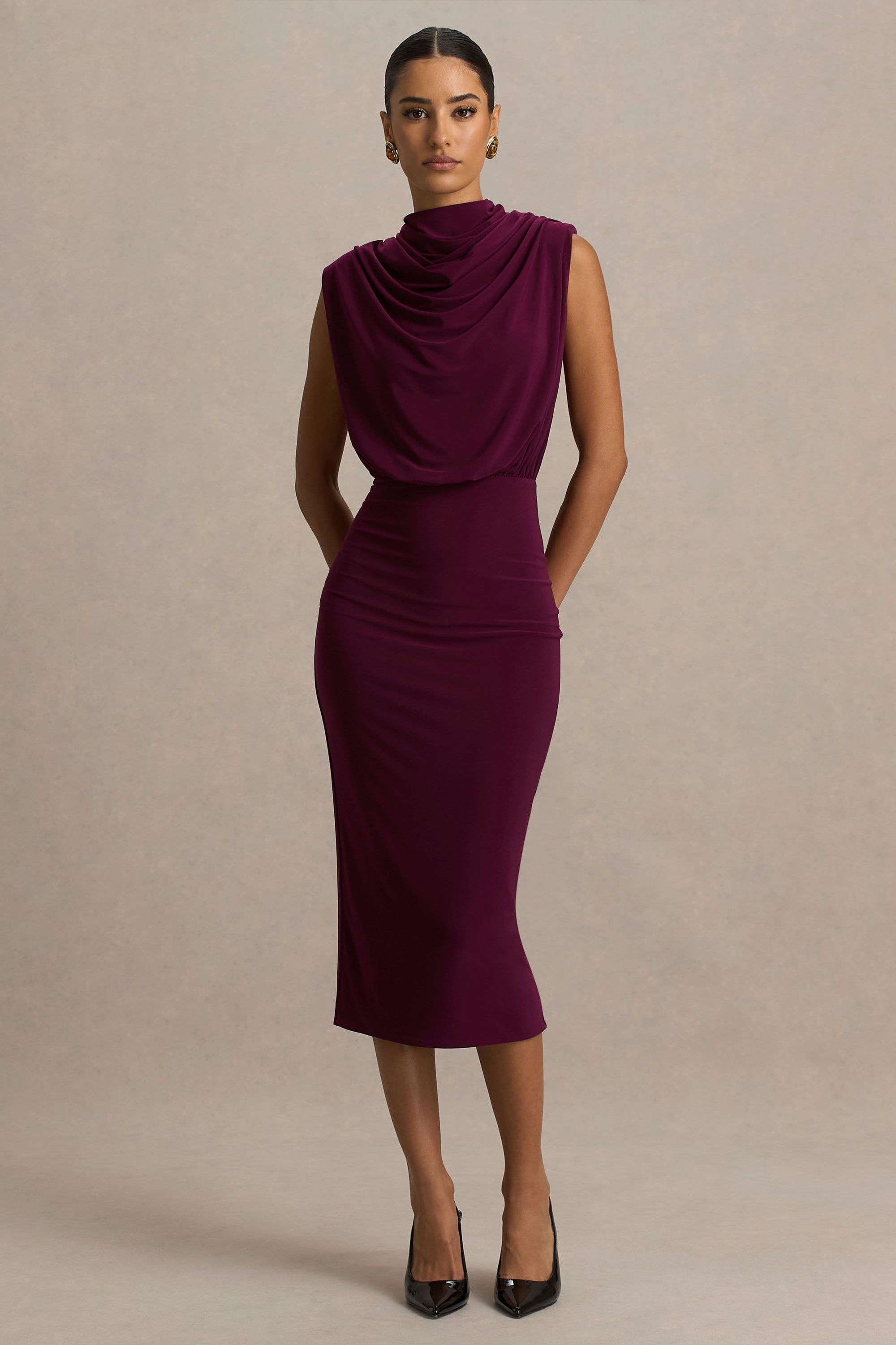 Hermia | Burgundy midiklänning med draperad överdel