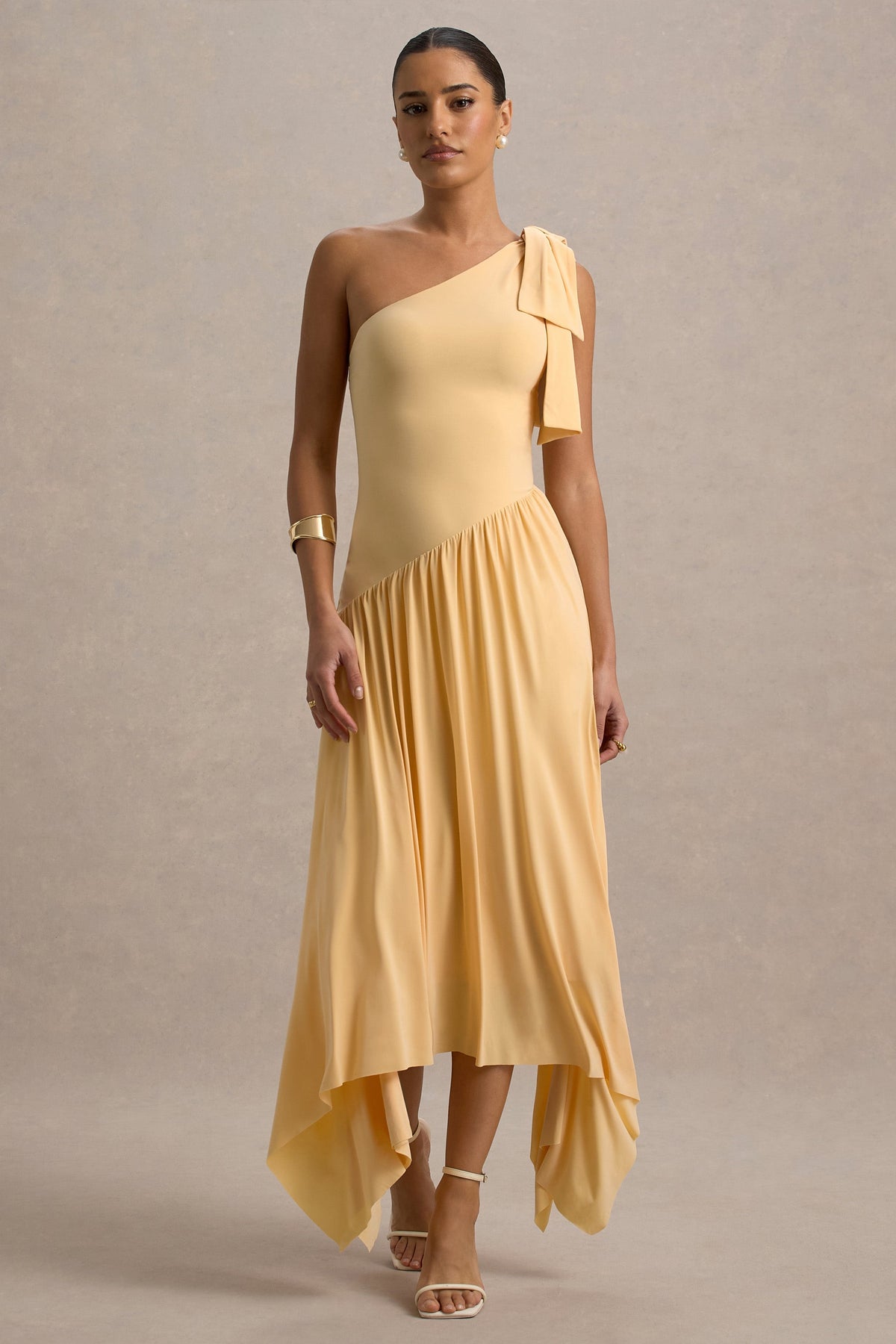 Lotus Love | Orange asymmetrisk långklänning med rosett