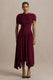 Ione | Burgundy midiklänning med omlottdesign och asymmetrisk fåll