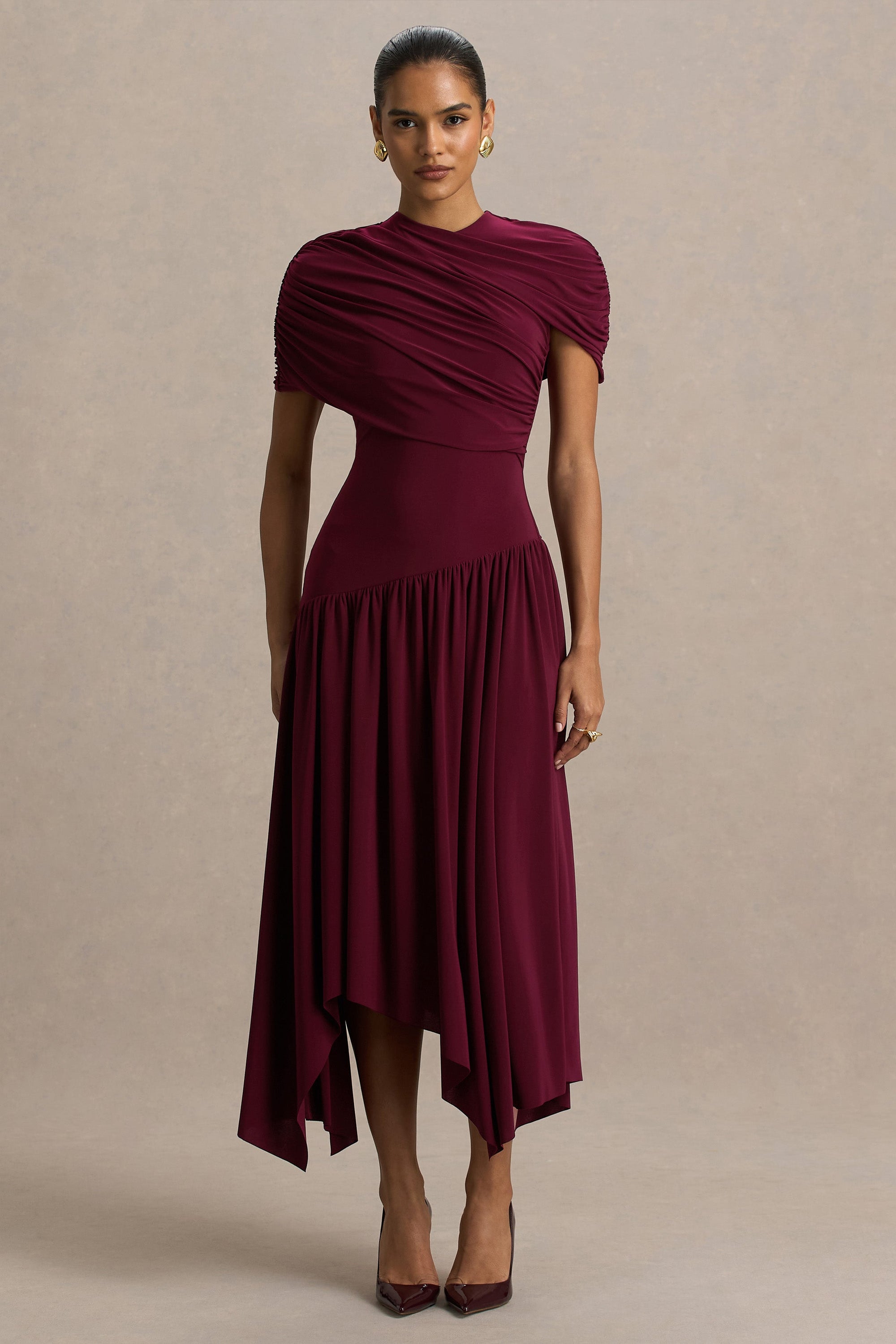 Ione | Burgundy midiklänning med omlottdesign och asymmetrisk fåll