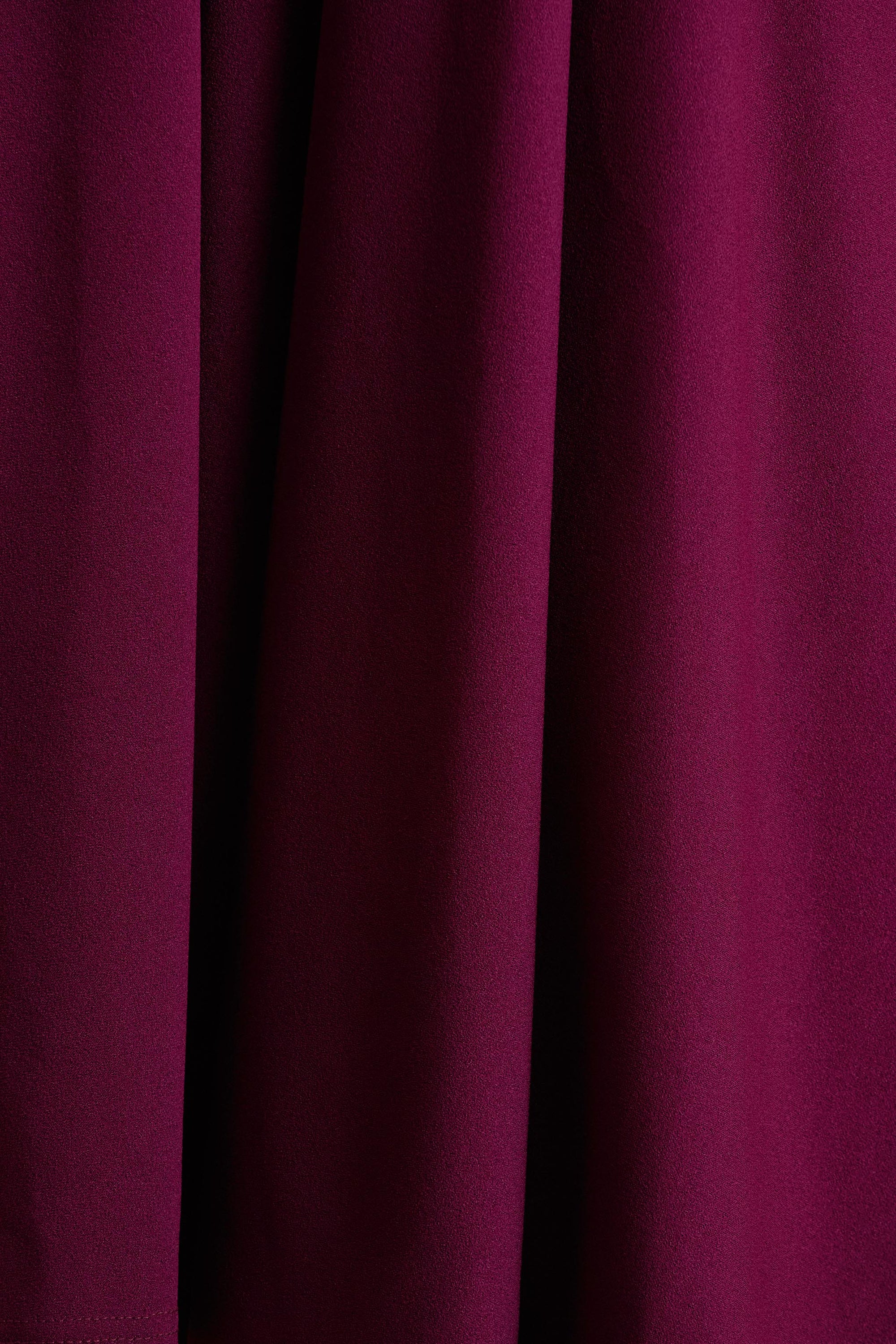 Depths | Burgundy midiklänning med v-ringning