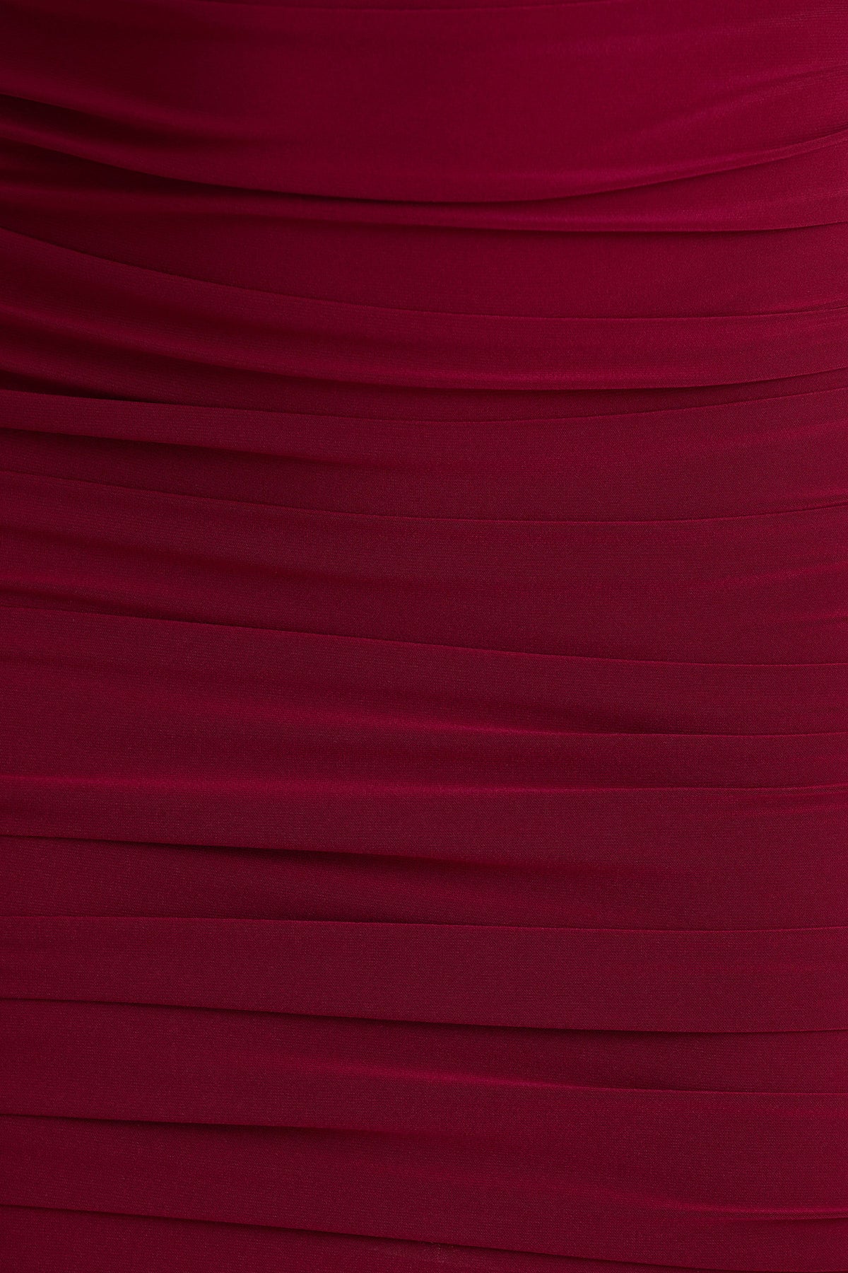 Missy | Burgundy miniklänning med rynkningar och capeärm