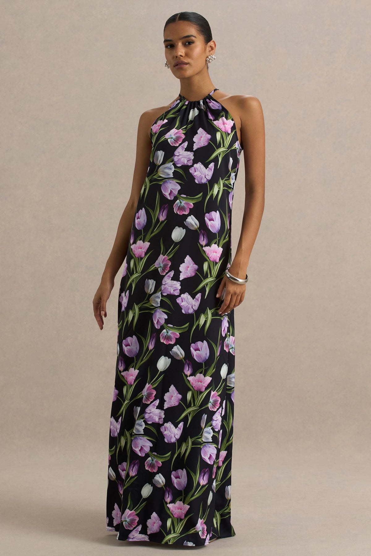 Svana | Svart långklänning med tulpanmönster