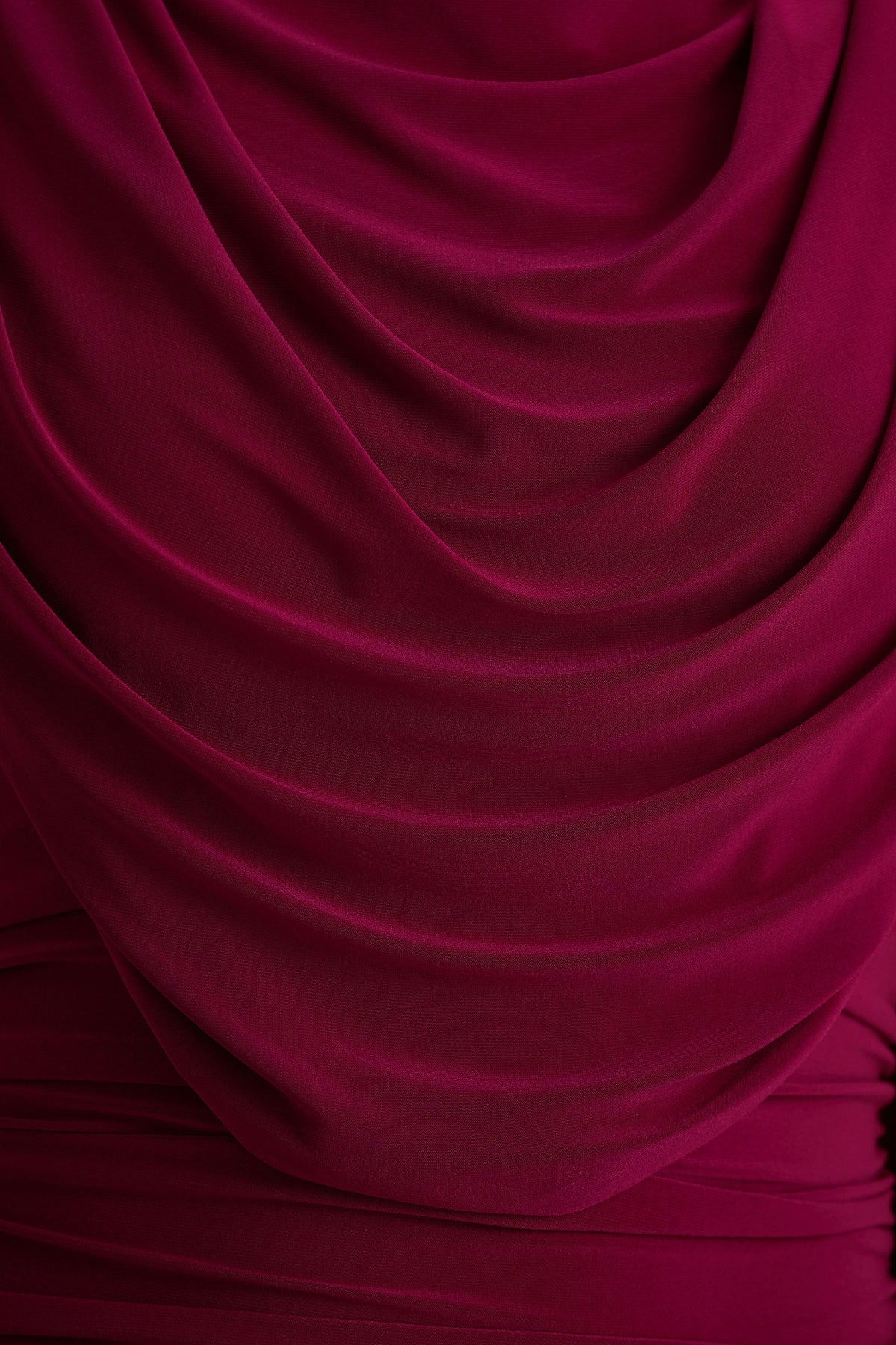 Wanderer | Burgundy midiklänning med rund halsringning och draperade rynkningar