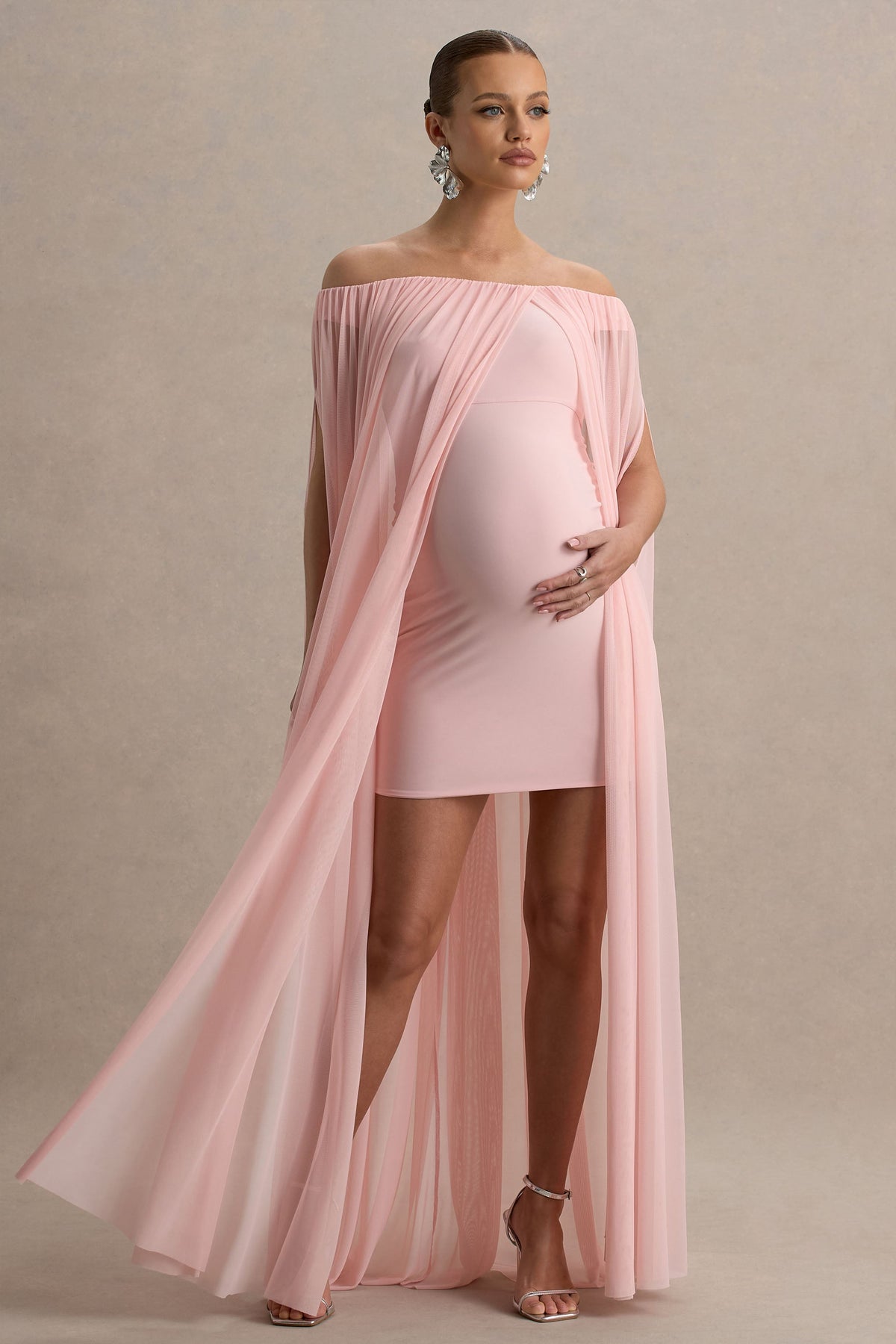 Atmosphere | Rosa axelbandslös miniklänning i gravidmodell med cape