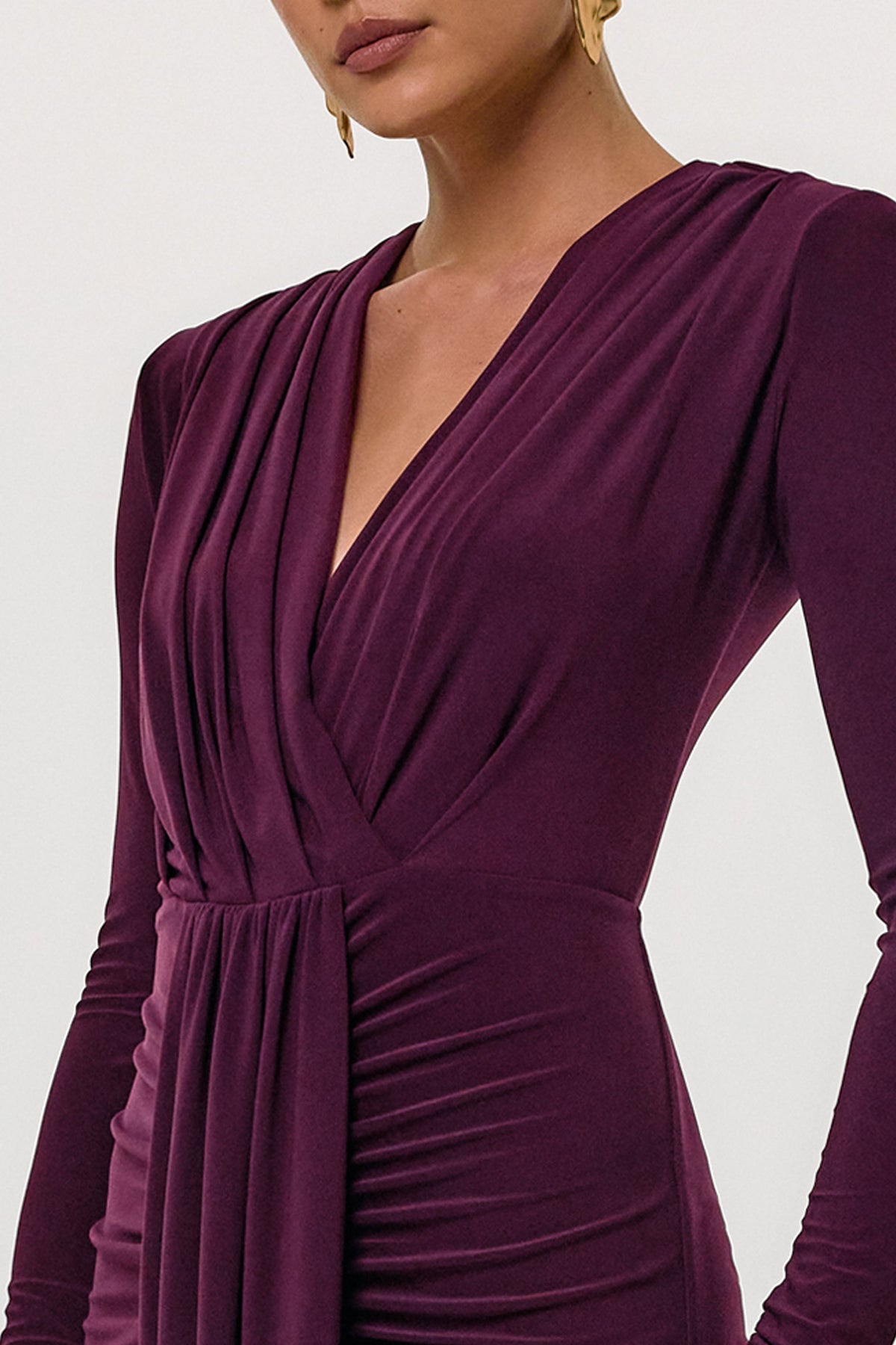Flashy | Burgundy långklänning med rynkade detaljer