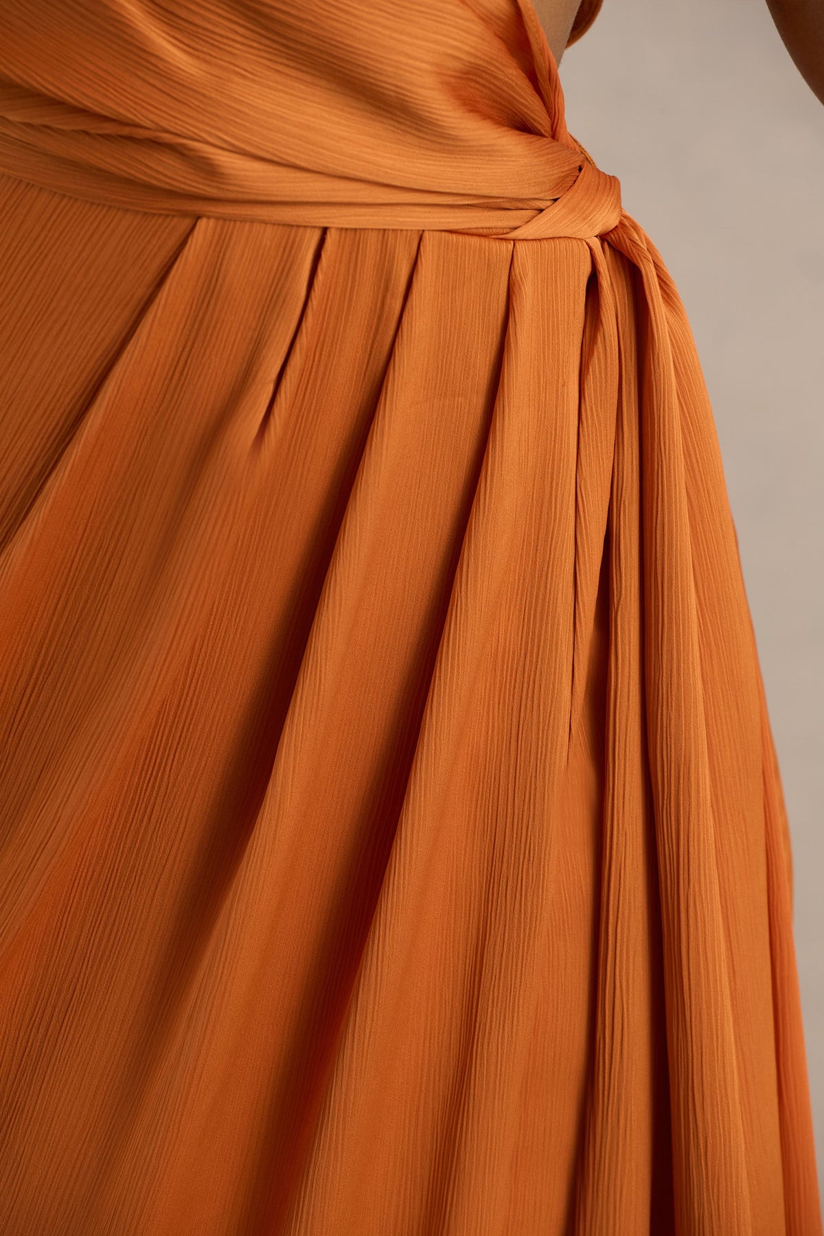 Livia | Orange långklänning i sjöjungfrumodell